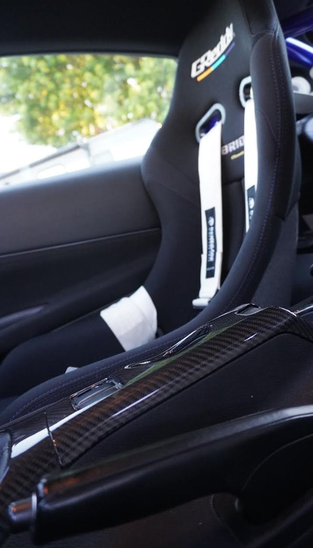 2023+ Nissan Z Carbon Center Console - Balance