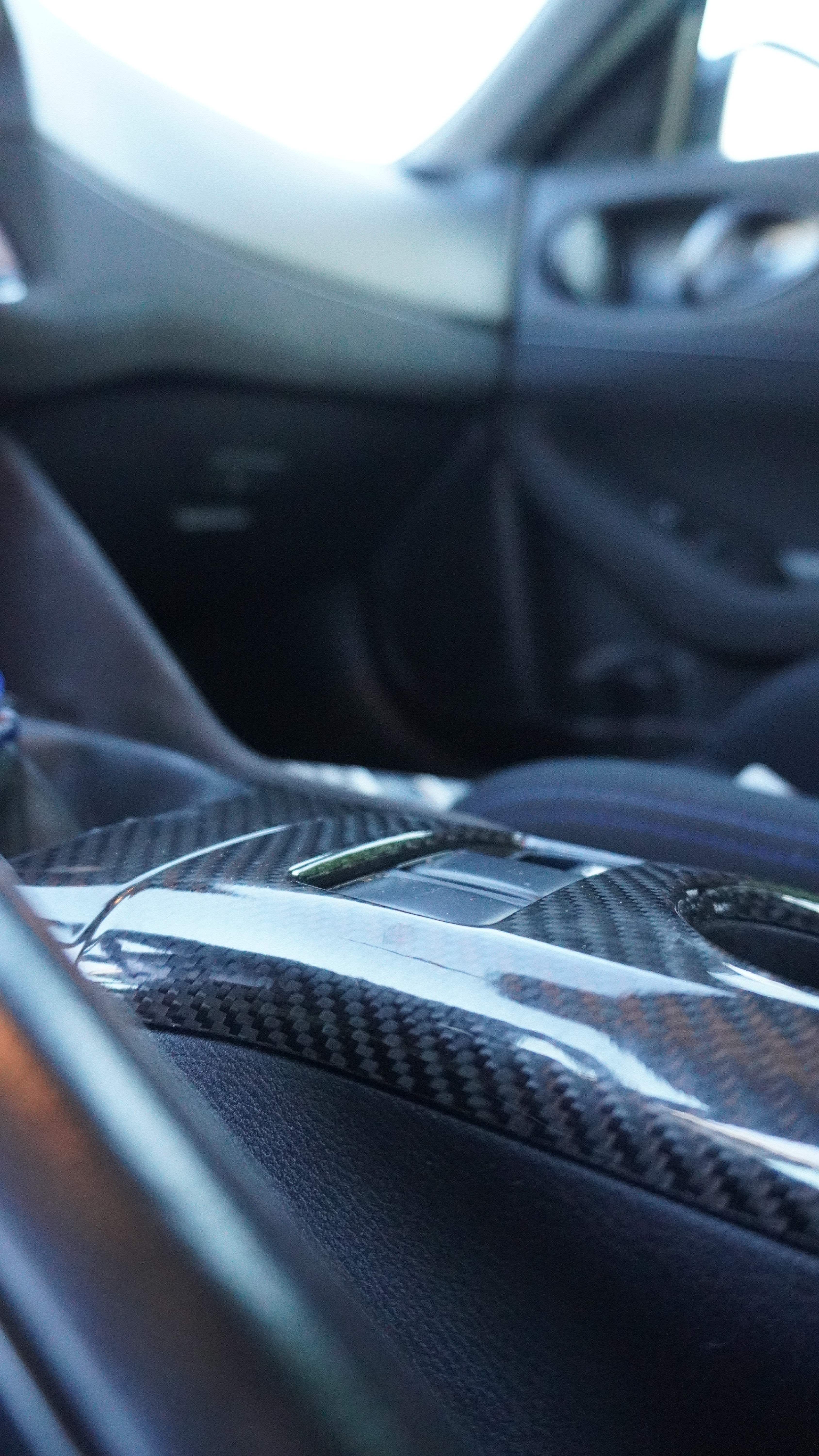 2023+ Nissan Z Carbon Center Console - Balance